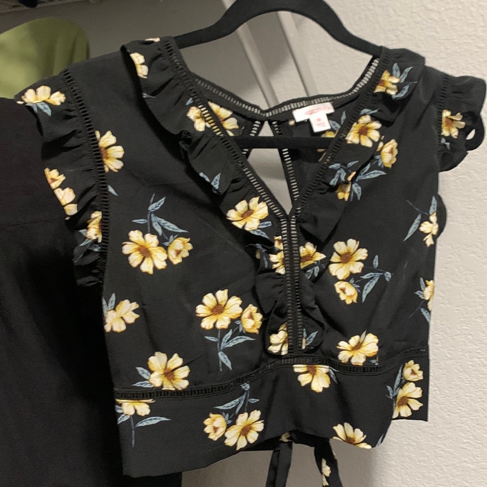 Xhilaration black floral tie crop top